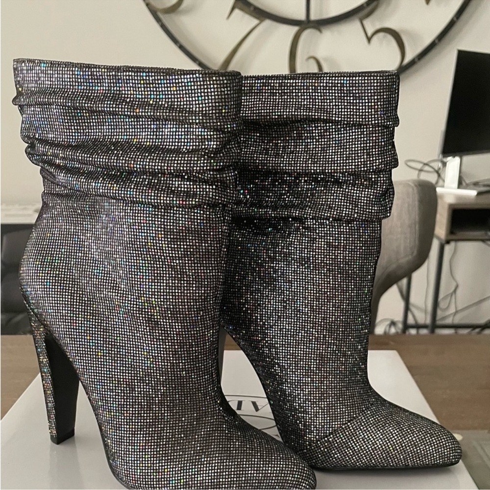 Women’s Steve Madden Calysta silver Metallic boots